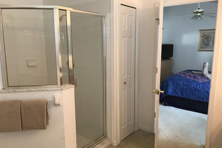 Room 77 of 92