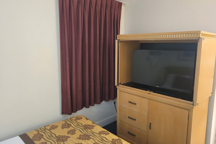 Room 4 of 29