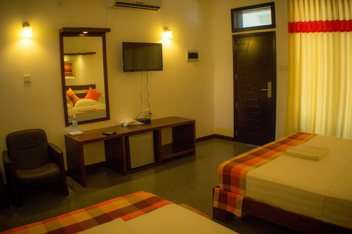 Room 18 of 65