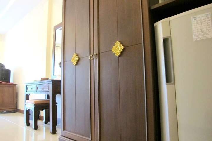 Room 15 of 50
