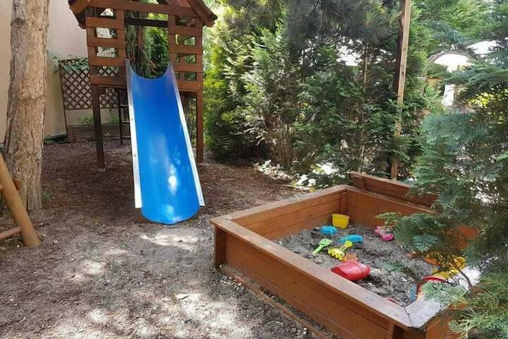 Children's play area - outdoor