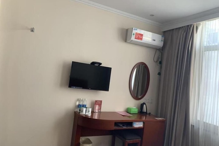 Room 16 of 61