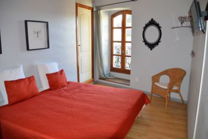 Room 16 of 53