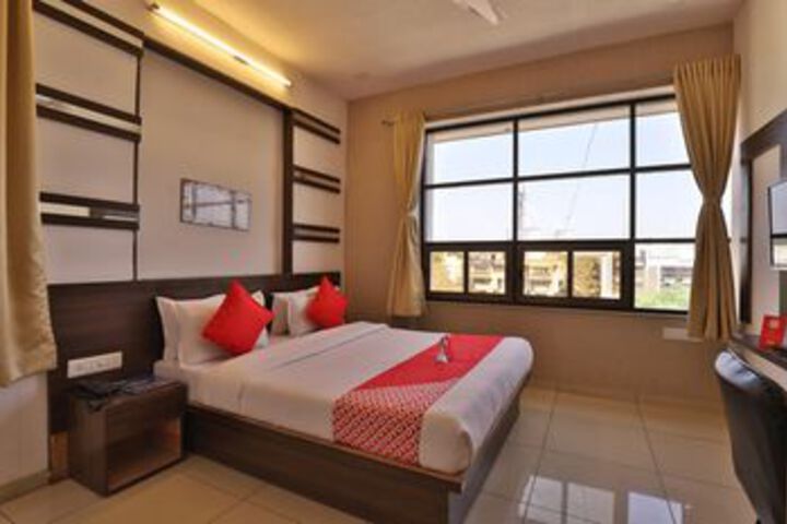 Room 3 of 25