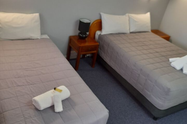Room 17 of 49