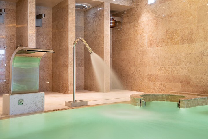 Spa 48 of 56