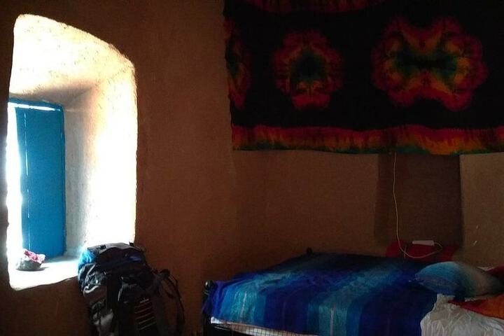 Room 6 of 6