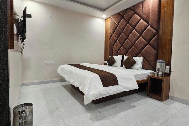 Room 21 of 31