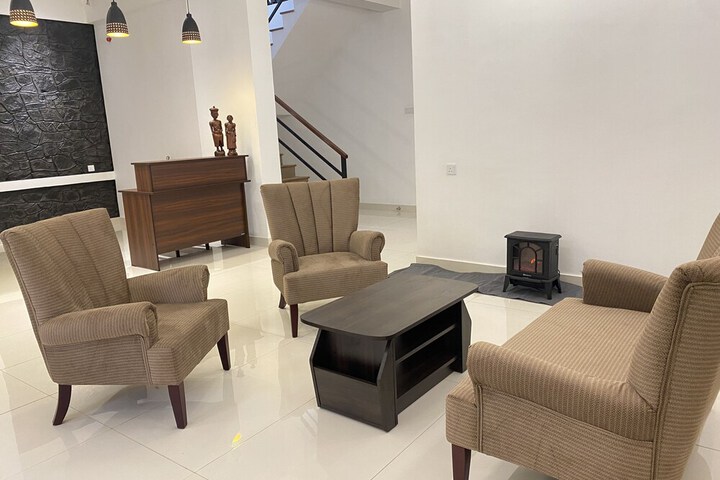 Room 18 of 29