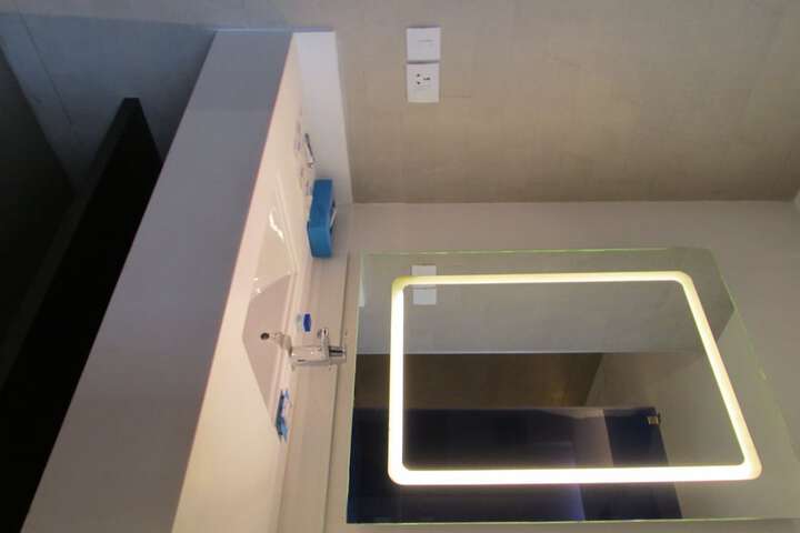Room 15 of 49