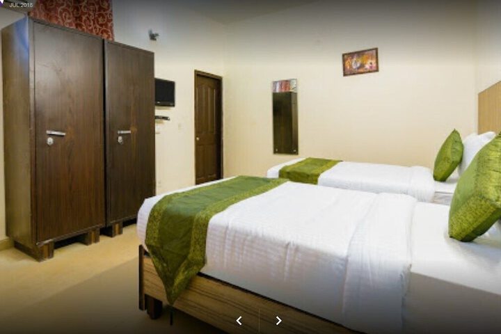 Room 17 of 25