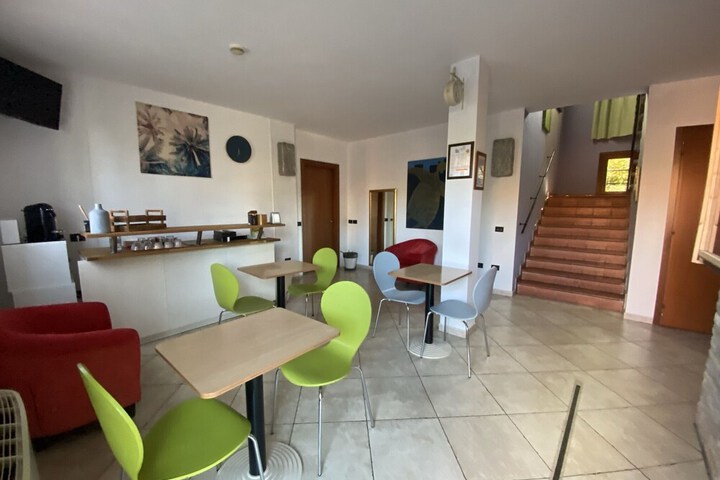 Room 7 of 13