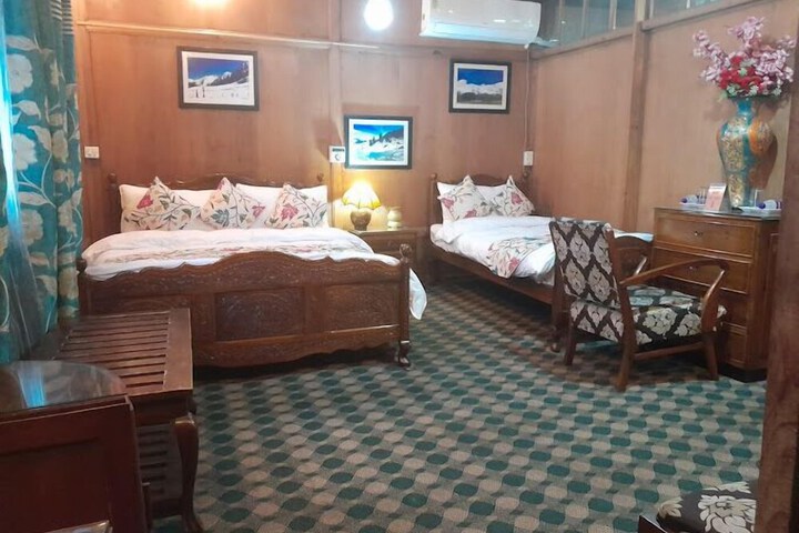 Room 30 of 150