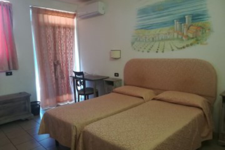Room 20 of 47
