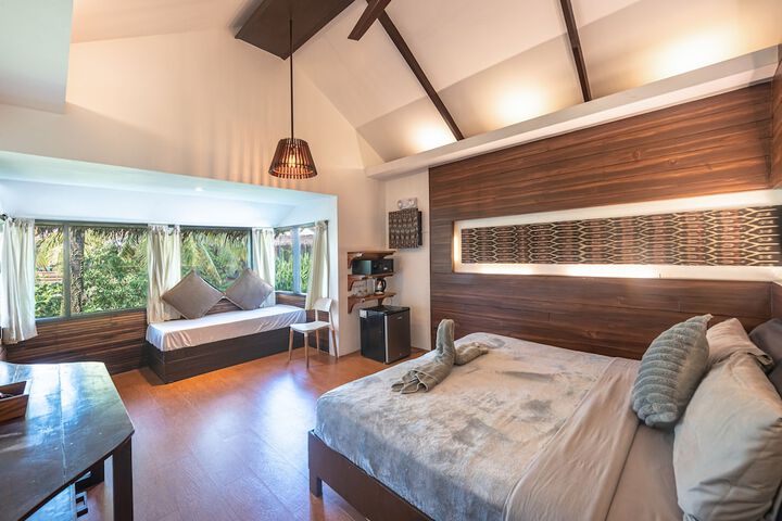Room 2 of 169