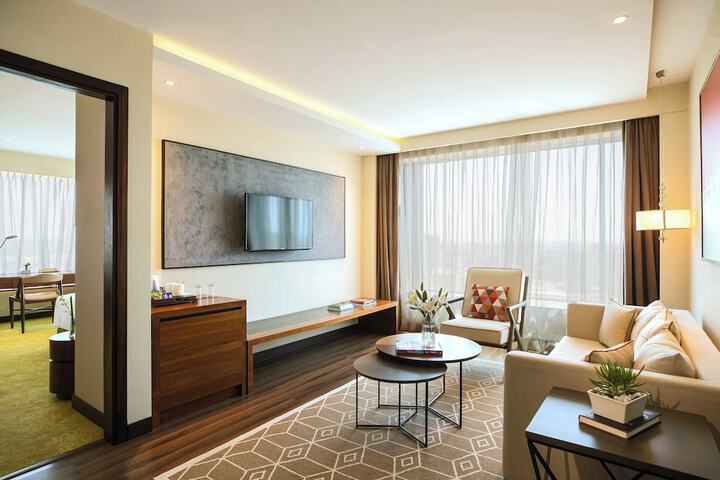 Room 26 of 77