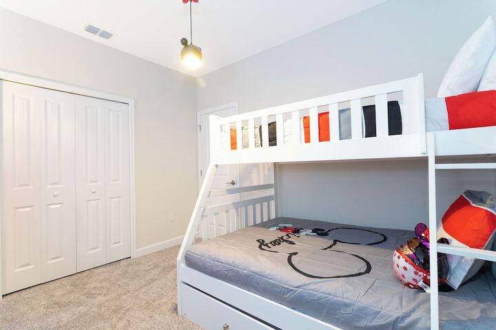 Room 44 of 119