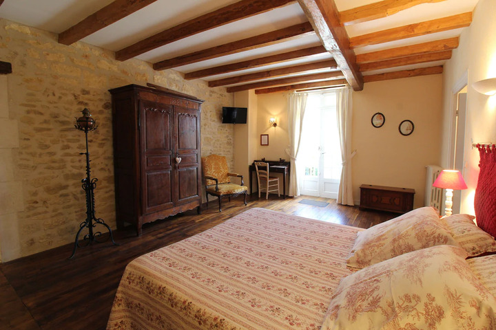 Room 7 of 8