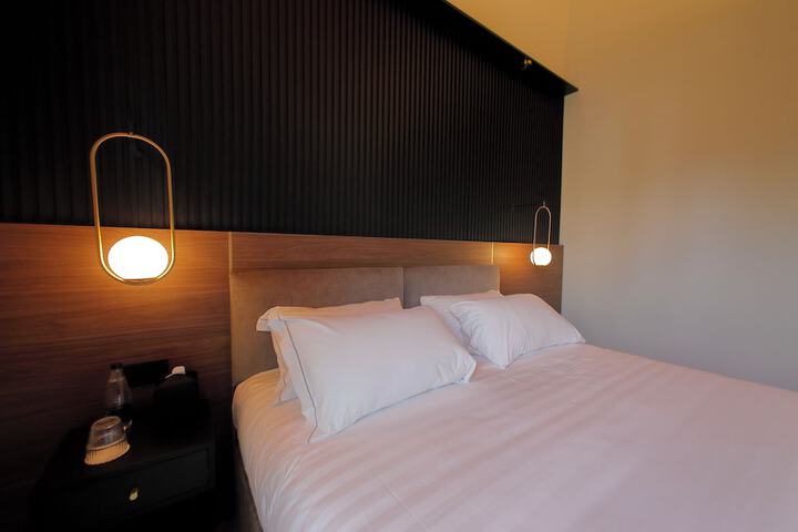 Room 9 of 57