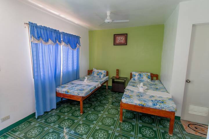 Room 55 of 210