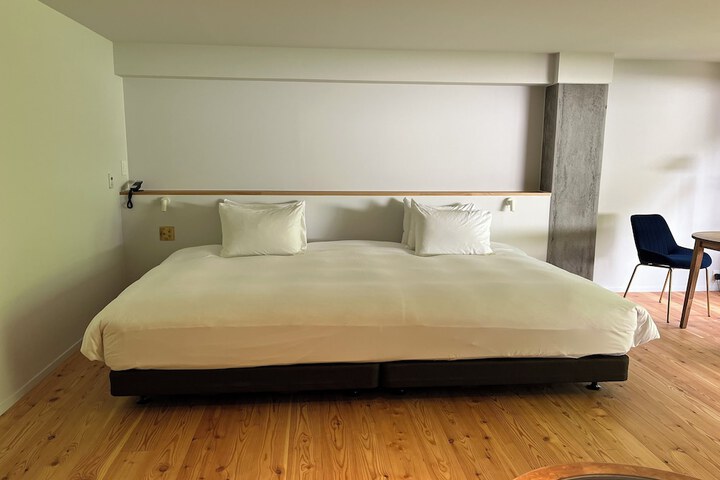 Room 29 of 85