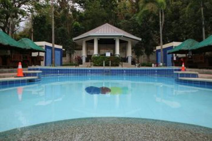 Pool 27 of 35