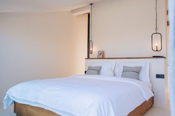 Room 37 of 190