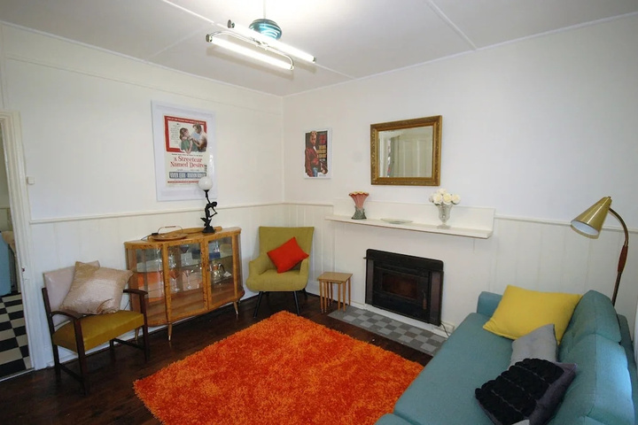 Room 4 of 14