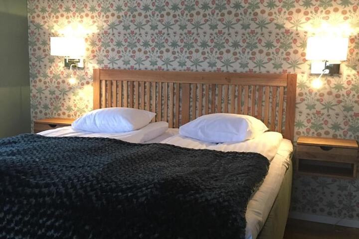 Room 12 of 40