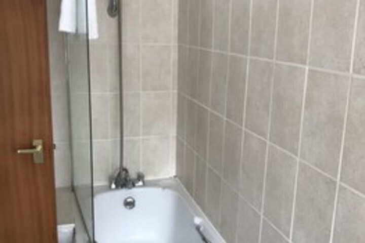 Room 4 of 19