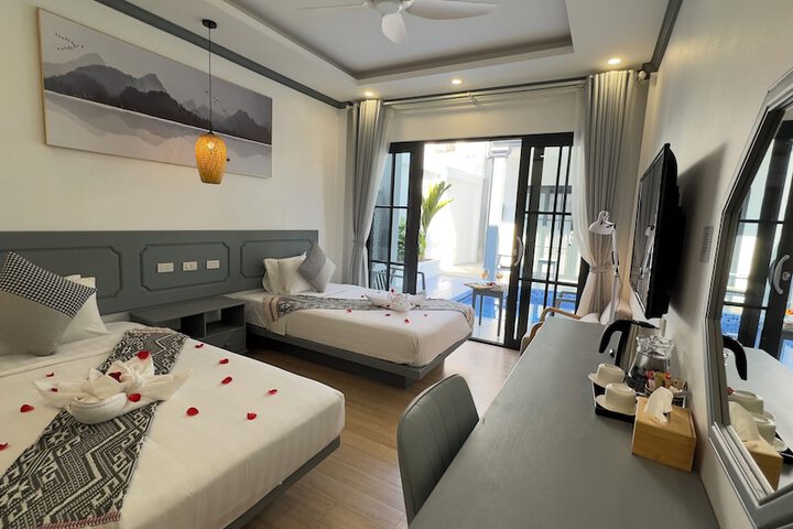 Room 15 of 26