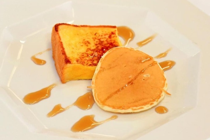 Dining Photos