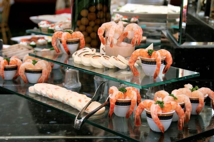 Dining 74 of 108