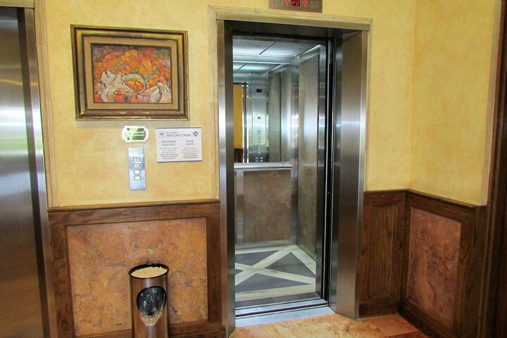 Hotel Interior 9 of 131