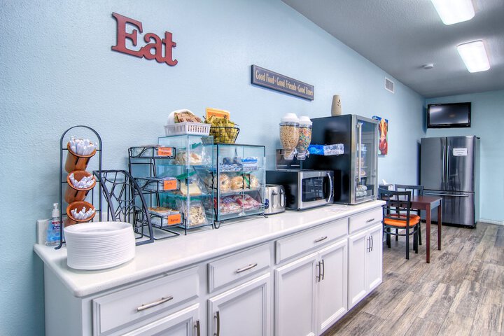 Breakfast/Coffee Service 40 of 47