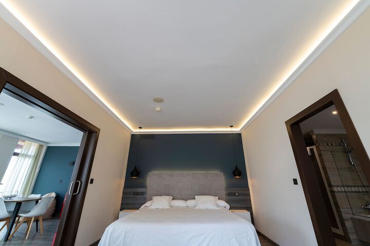 Room 27 of 124
