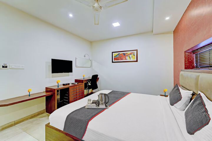 Room 12 of 15