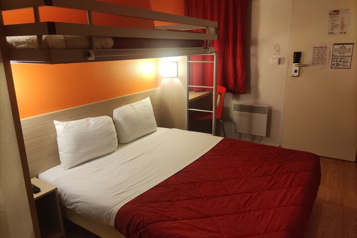 Room 20 of 72