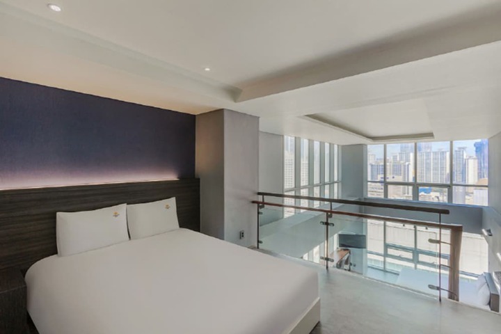 Room 42 of 124