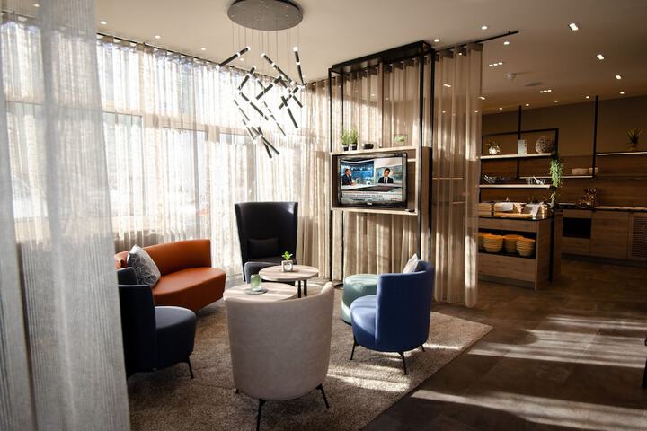 Hotel Interior 4 of 75