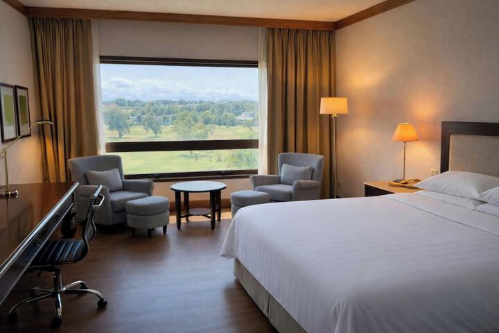 Room 21 of 74