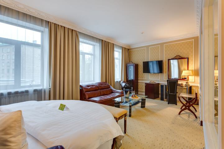 Room 16 of 78