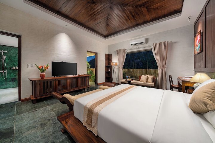 Room 8 of 45