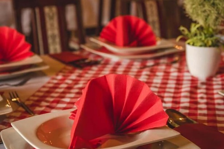 Dining 64 of 129