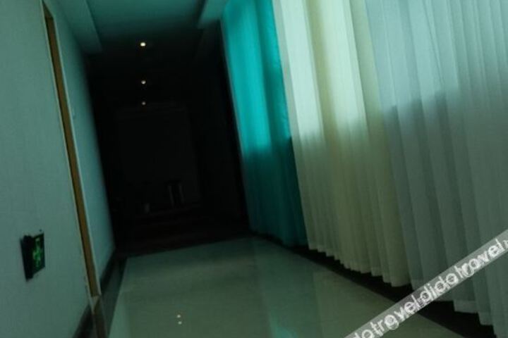 Hotel Interior 12 of 26