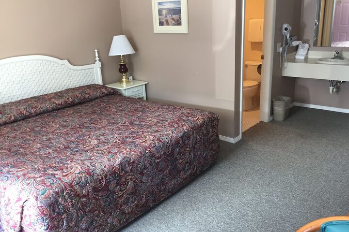 Room 9 of 29
