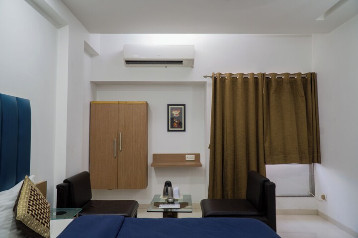 Room 34 of 86