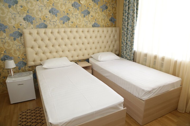 Room 18 of 53