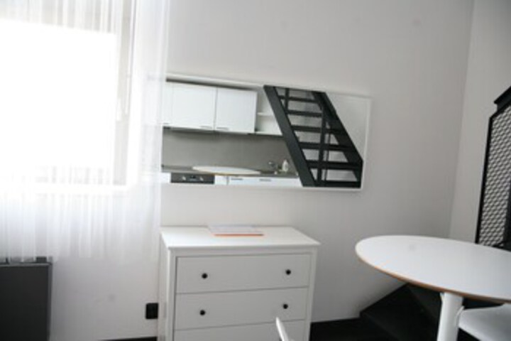 Room 105 of 275