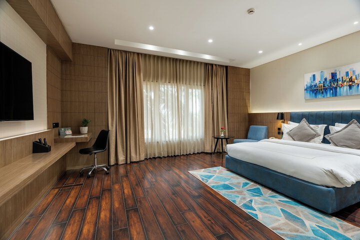 Room 8 of 47